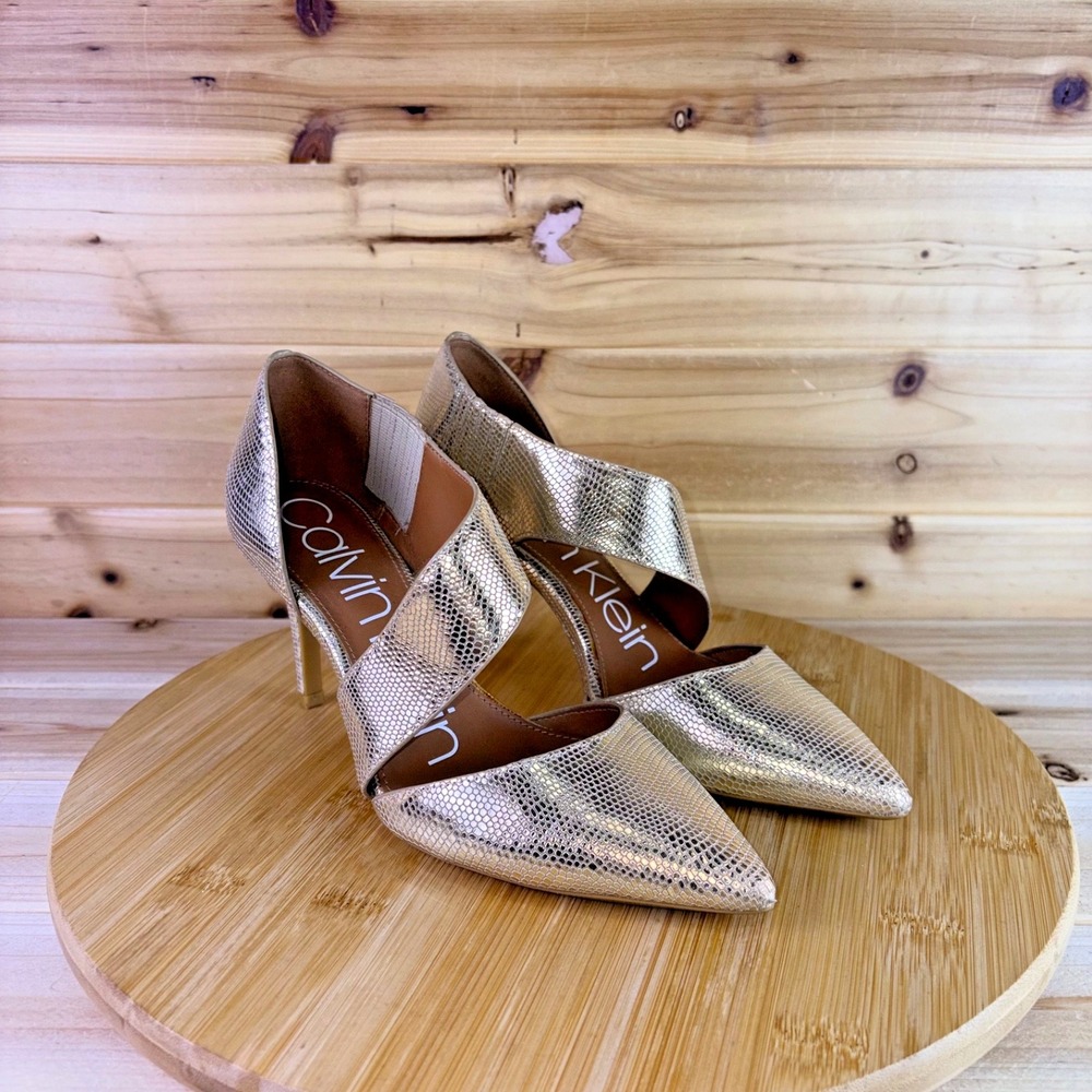 Calvin Klein Heels Womens 6 Gella Gold Textured Leather Asymmetrical Strap Pumps